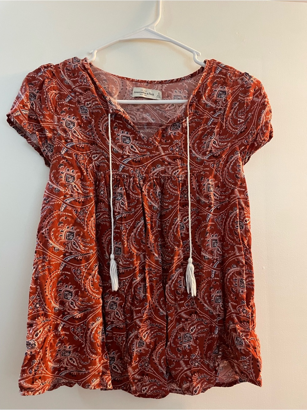 Abercrombie & Fitch Rust Paisley Tassel Peasant Top